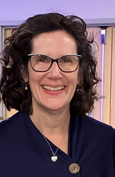 Kerri Tom