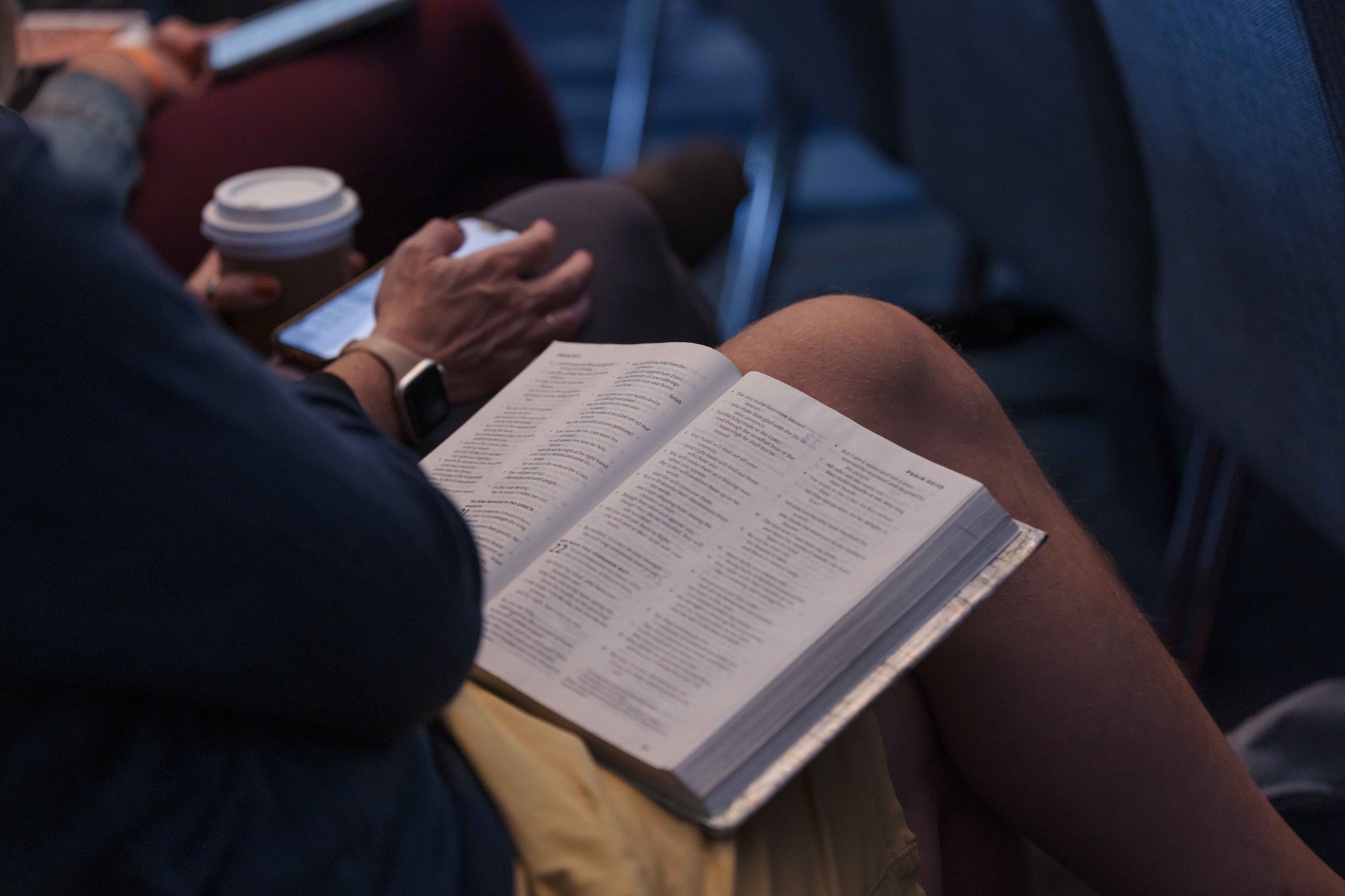 HWSS22-Bible on knee