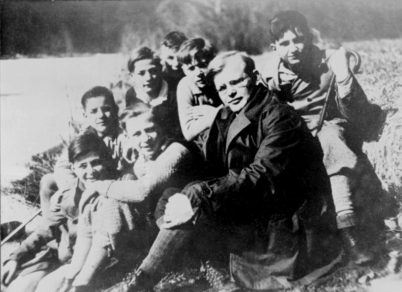Life through Death According to Bonhoeffer